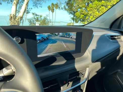 Used 2025 Buick Encore GX Preferred image 17