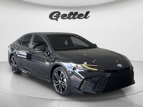 Used 2026 Toyota Camry XSE w/ Premium Plus Package FWD image 3