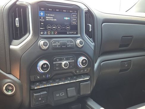 Used 2020 GMC Sierra 1500 AT4 w/ AT4 Premium Package AWD/4WD image 33