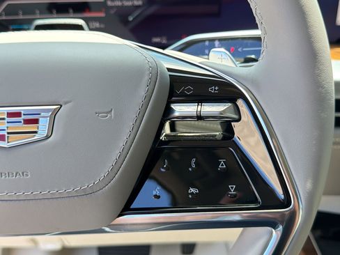 Used 2026 Cadillac Escalade Platinum Sport w/ LPO, Floor Liner Package image 25