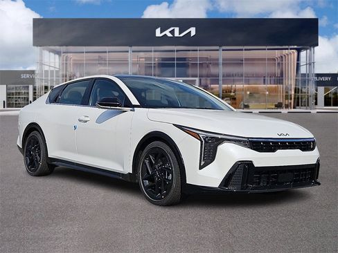 New 2025 Kia K4 GT-Line Turbo image 1