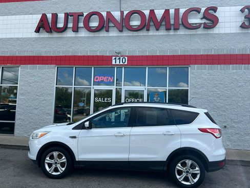 Used 2015 Ford Escape SE w/ Equipment Group 201A AWD/4WD image 3