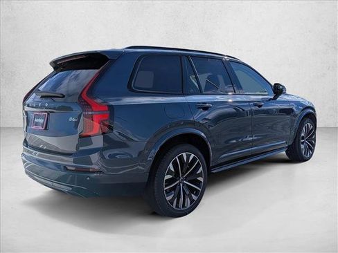 New 2026 Volvo XC90 B6 Ultra w/ Lounge Package image 2