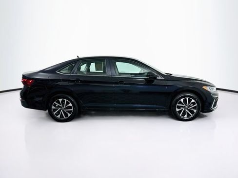 Certified 2025 Volkswagen Jetta S FWD image 9