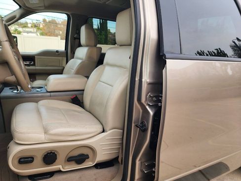 Used 2004 Ford F150 Lariat RWD image 15