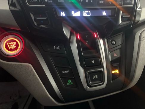 Used 2019 Honda Odyssey EX-L image 17