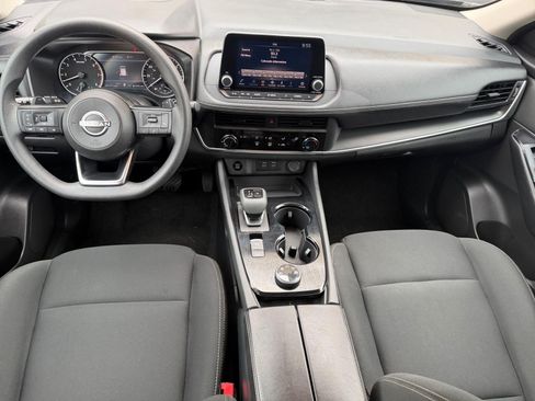 Used 2024 Nissan Rogue S AWD/4WD image 11