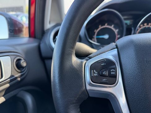 Used 2014 Ford Fiesta Titanium image 19