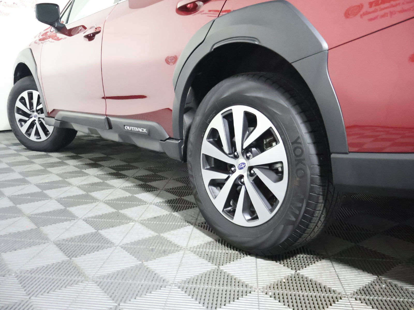 Used 2025 Subaru Outback Premium AWD/4WD image 13