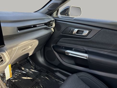 Used 2025 Ford Mustang Coupe RWD image 14