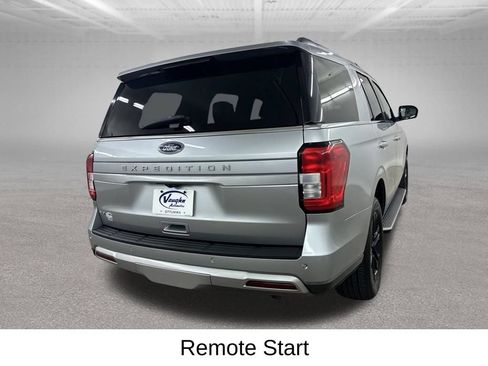 Used 2022 Ford Expedition XLT AWD/4WD image 15