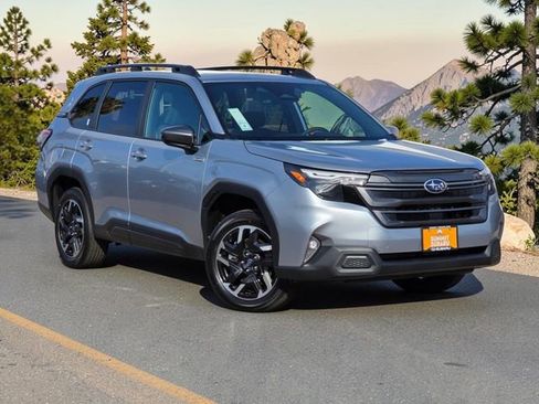 New 2026 Subaru Forester Premium AWD/4WD image 2