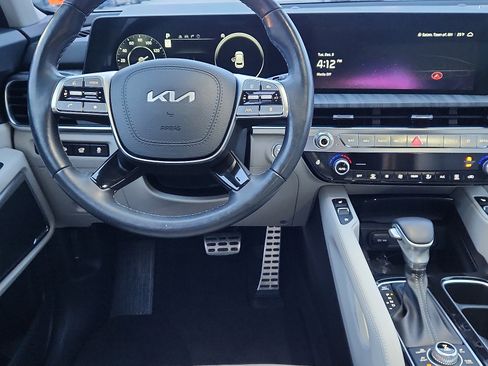 Used 2024 Kia Telluride SX image 10