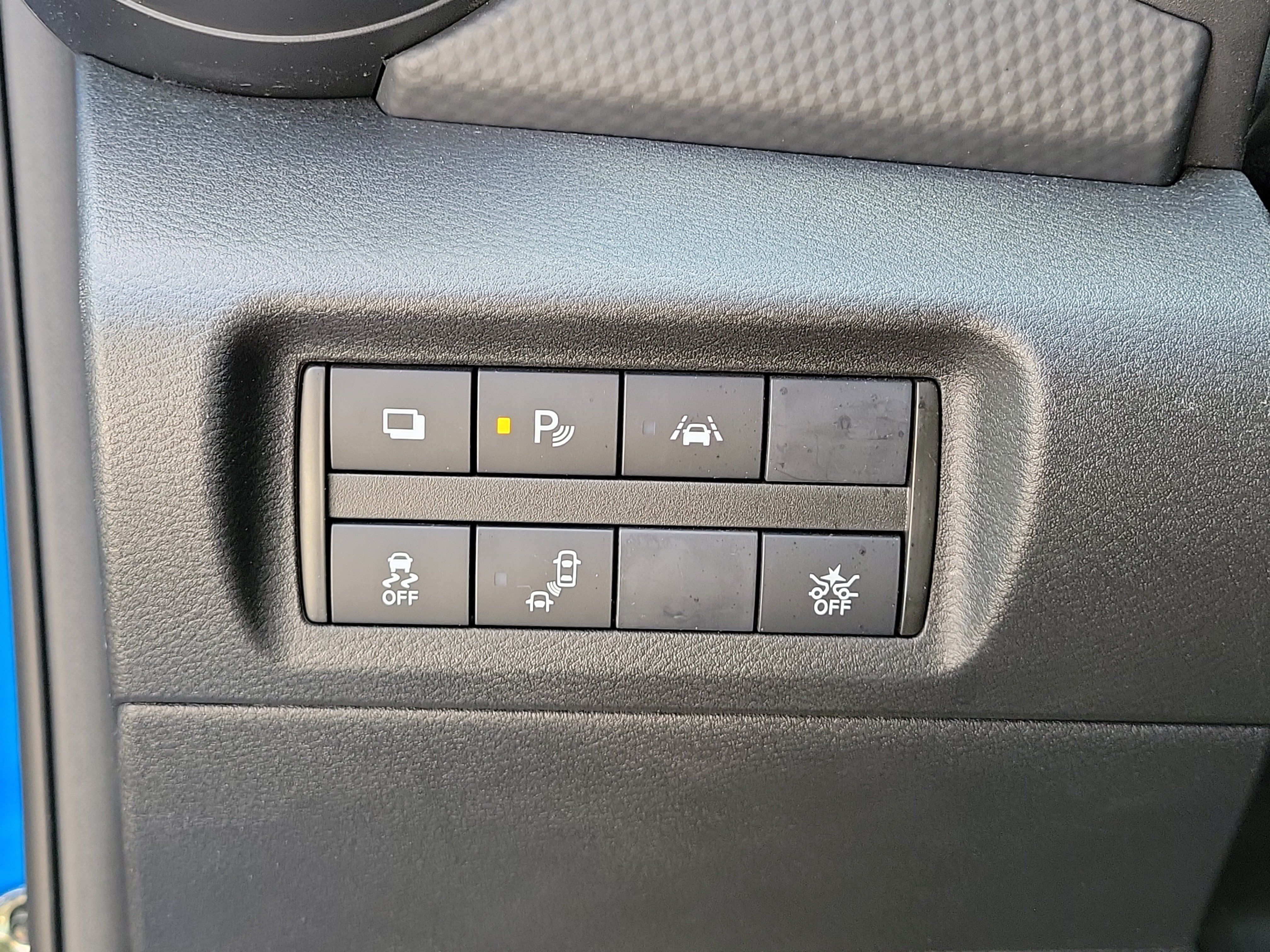 Certified 2021 Nissan Kicks S FWD image 30