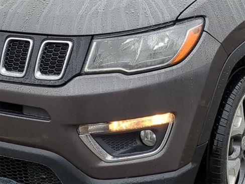 Certified 2021 Jeep Compass Limited image 18