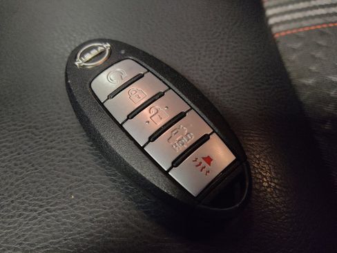 Used 2023 Nissan Altima 2.5 SR FWD image 32