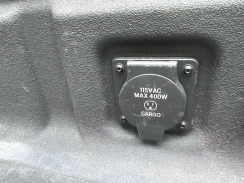 Used 2021 Jeep Gladiator Sport AWD/4WD image 28