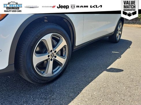 Used 2020 Mercedes-Benz GLC 300 4MATIC image 12