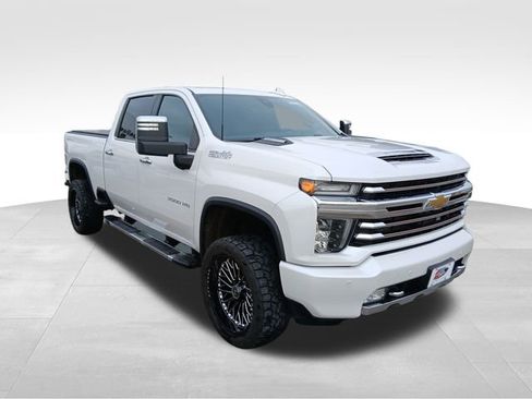 Used 2023 Chevrolet Silverado 3500 High Country w/ Technology Package image 7
