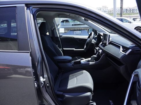 Used 2025 Toyota RAV4 LE FWD image 22