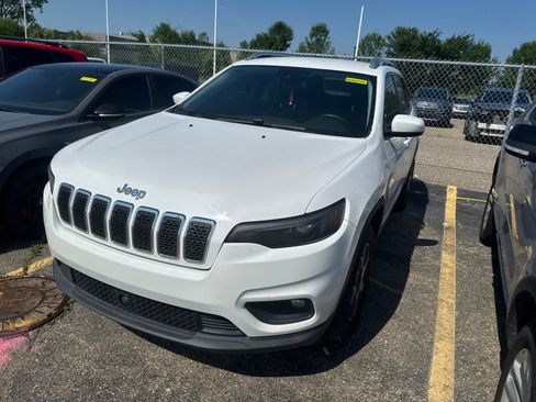 Used 2021 Jeep Cherokee Latitude Lux AWD/4WD image 3