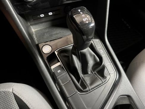 Certified 2023 Volkswagen Taos S FWD image 21
