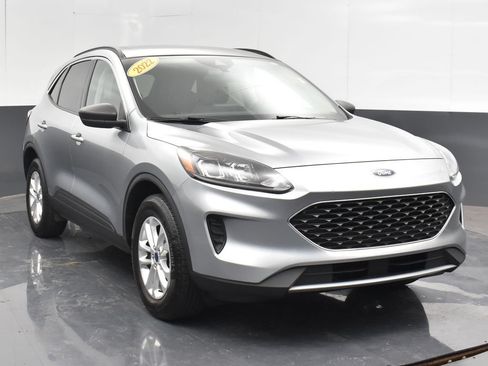 Used 2022 Ford Escape SE w/ Convenience Package AWD/4WD image 10