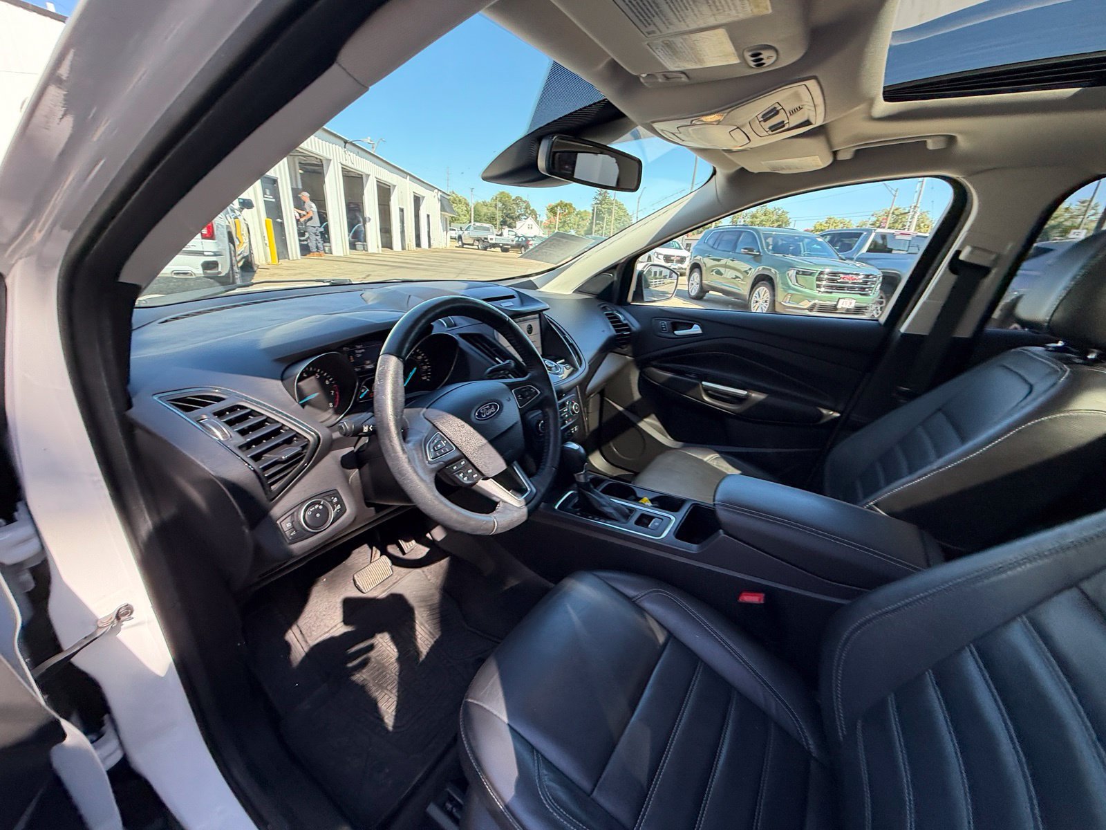 Used 2017 Ford Escape Titanium w/ Equipment Group 301A FWD image 17