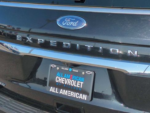 Used 2023 Ford Expedition Limited image 33