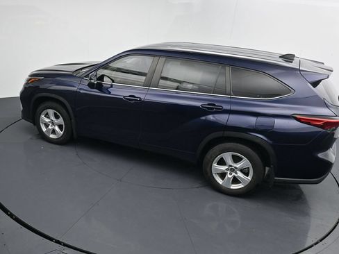 Used 2023 Toyota Highlander LE AWD/4WD image 24