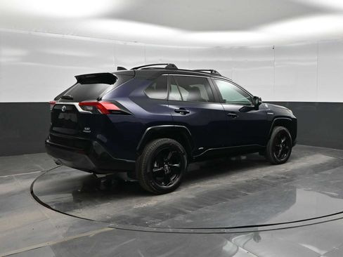 Used 2021 Toyota RAV4 XSE AWD/4WD image 7