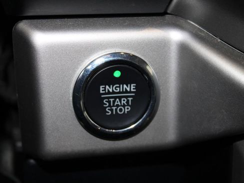 Used 2024 Ford Expedition Max XLT image 26