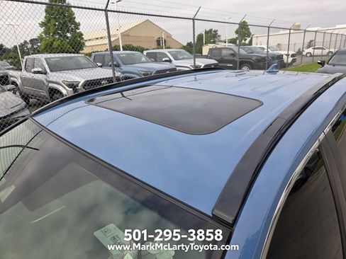 Used 2023 Toyota RAV4 SE w/ Convenience Package AWD/4WD image 5