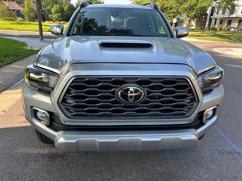 Used 2022 Toyota Tacoma SR AWD/4WD image 8