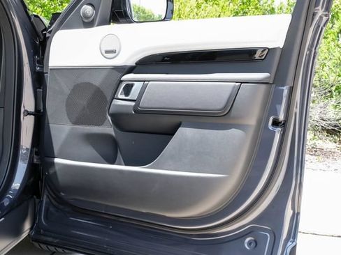 New 2026 Land Rover Discovery S AWD/4WD image 53