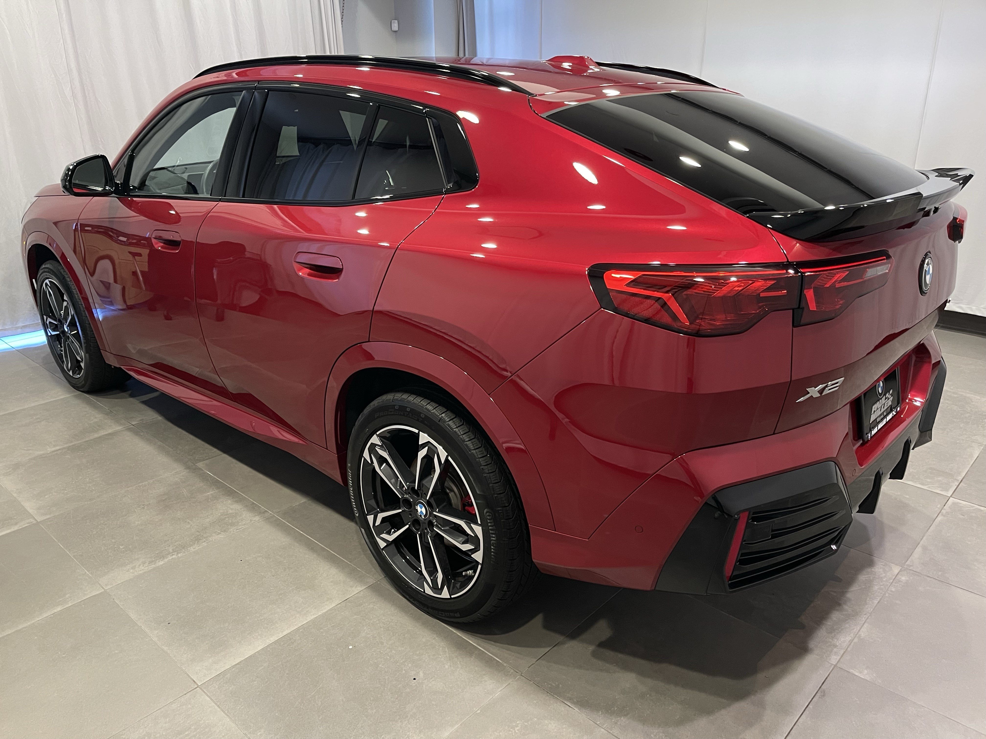 Used 2026 BMW X2 xDrive28i w/ Technology Package AWD/4WD image 4