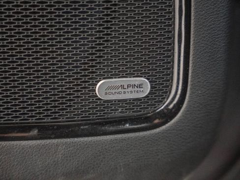 Certified 2024 Jeep Compass Limited w/ Sun and Sound Group image 44