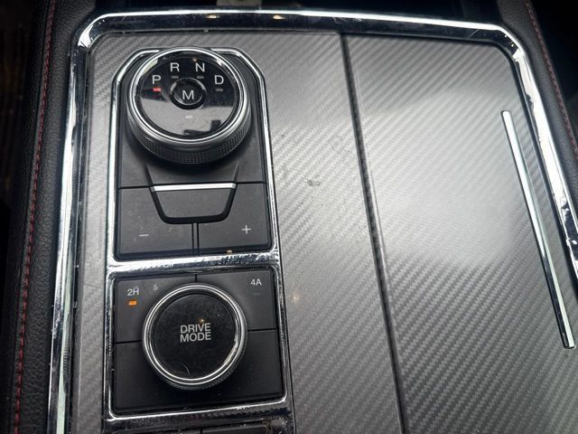 Used 2020 Ford Expedition Limited w/ Equipment Group 303A AWD/4WD image 14
