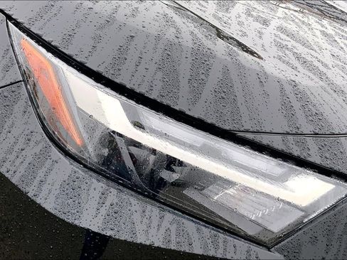 Used 2025 Toyota RAV4 LE image 27