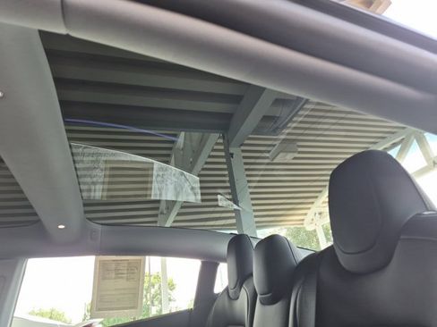Used 2025 Tesla Model 3 Long Range RWD image 19