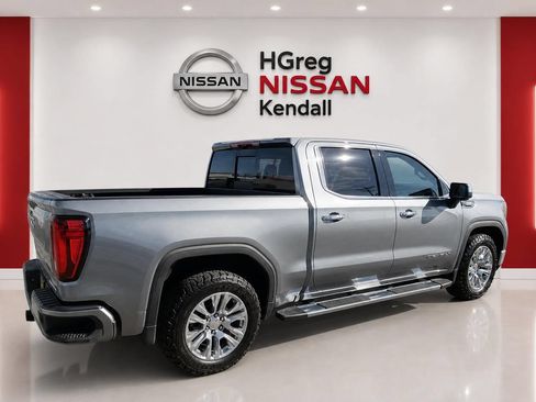 Used 2020 GMC Sierra 1500 Denali w/ Technology Package AWD/4WD image 4