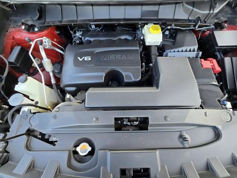 Used 2023 Nissan Pathfinder Platinum image 23