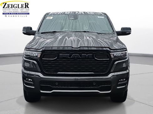 New 2026 RAM 1500 4x4 Crew Cab image 2