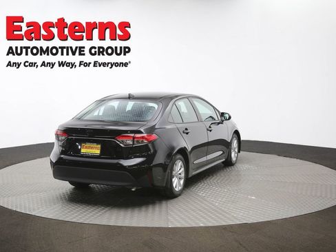 Used 2023 Toyota Corolla LE w/ LE Convenience Package image 39