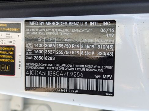 Used 2016 Mercedes-Benz GLE 350 4MATIC w/ Premium Package image 37