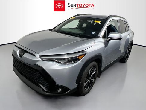 Used 2024 Toyota Corolla Cross XSE image 9