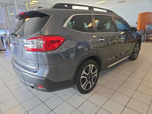 Used 2023 Subaru Ascent Touring AWD/4WD image 8