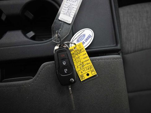 Used 2025 Ford F250 XLT image 27