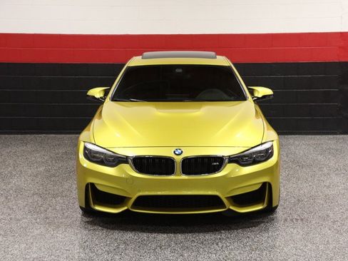 Used 2019 BMW M4 Coupe w/ Executive Package RWD image 13