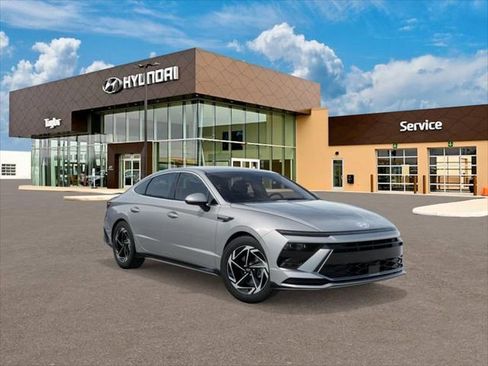New 2026 Hyundai Sonata SEL AWD/4WD image 2